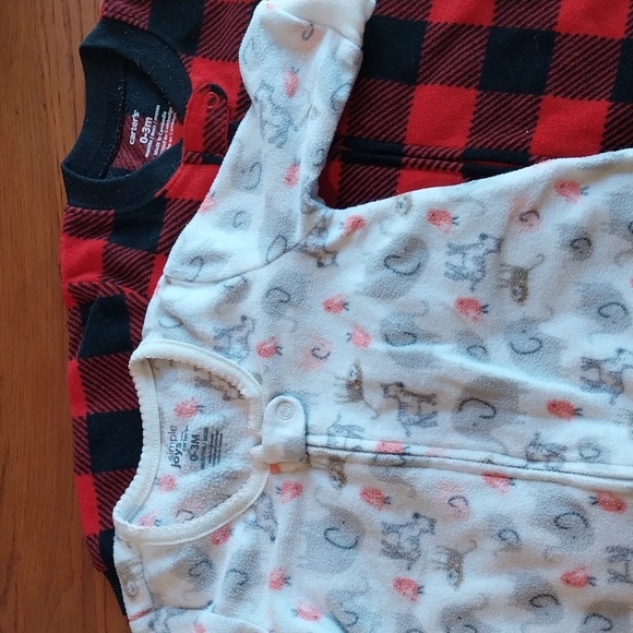 Two fleece sleep sacks by Carter's 0-3m - Picture 2 of 5